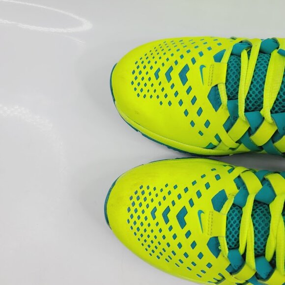 Nike Men\'s Neon Green Fingertrap Max‎ Amp Athletic Training Shoes Size 8
